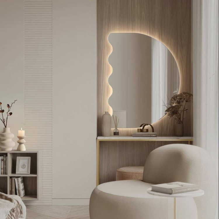 Lustro-Lomi-polokragle-podswietlane-po-obwodzie,-zawieszone-w-sypialni-nad-toaletka.-hazel design.jpg